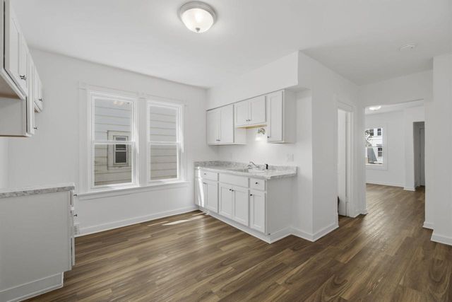 2954 N 19TH STREET, Milwaukee, WI 53206