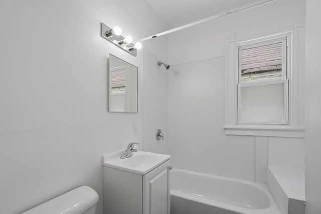 2954 N 19TH STREET, Milwaukee, WI 53206