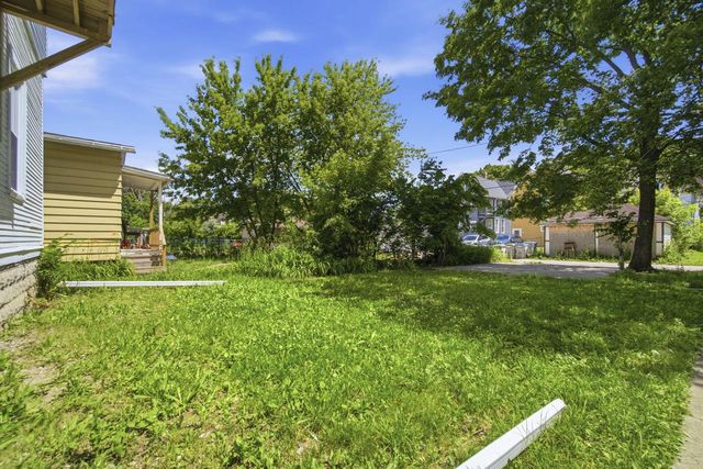 2954 N 19TH STREET, Milwaukee, WI 53206
