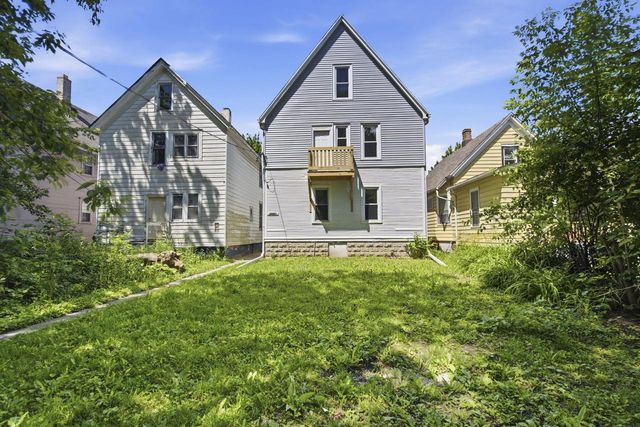 2954 N 19TH STREET, Milwaukee, WI 53206