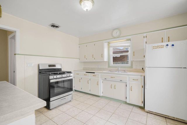 4302 58th STREET, Kenosha, WI 53144