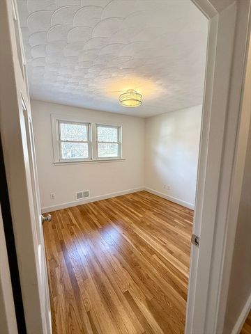 10 Snake Brook Rd, Wayland, MA 01778