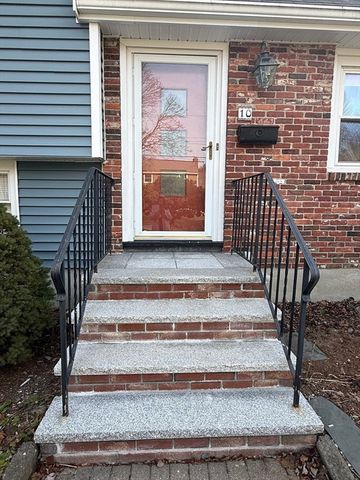 10 Snake Brook Rd, Wayland, MA 01778