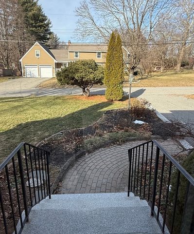 10 Snake Brook Rd, Wayland, MA 01778