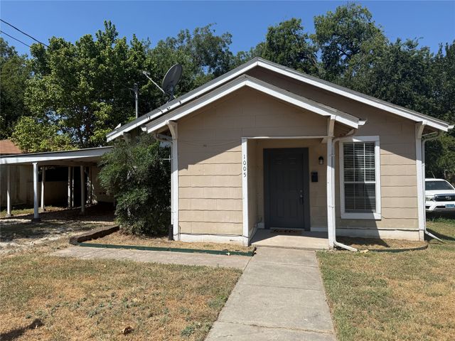 1005 Dodson Street, Gainesville, TX 76240
