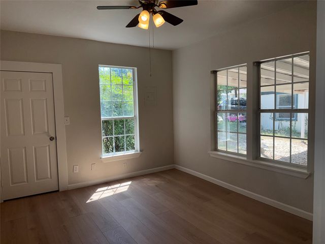1005 Dodson Street, Gainesville, TX 76240