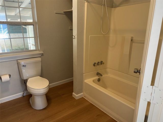 1005 Dodson Street, Gainesville, TX 76240