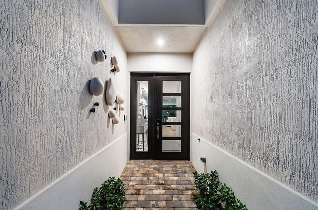 12676 Solana Bay Cir, Palm Beach Gardens, FL 33412