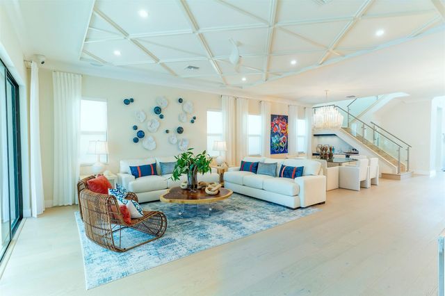 12676 Solana Bay Cir, Palm Beach Gardens, FL 33412