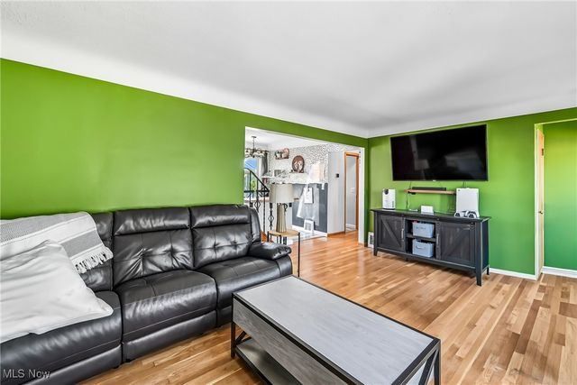 721 Pendley Road, Willowick, OH 44095