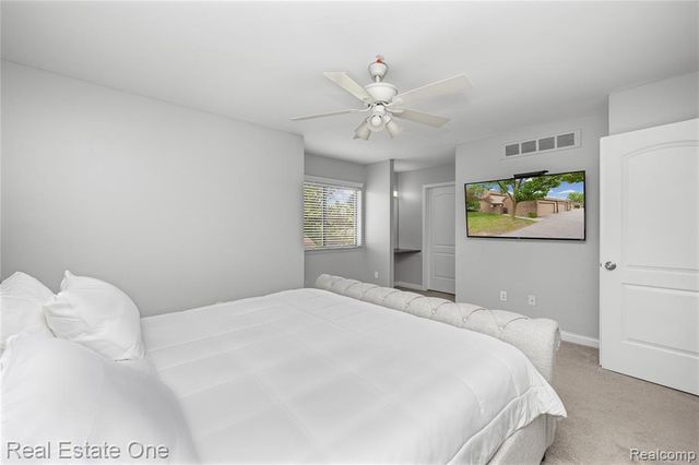 5345 Wright Way, West Bloomfield, MI 48322