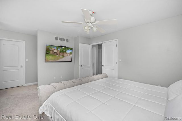 5345 Wright Way, West Bloomfield, MI 48322