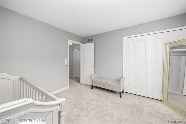 5345 Wright Way, West Bloomfield, MI 48322