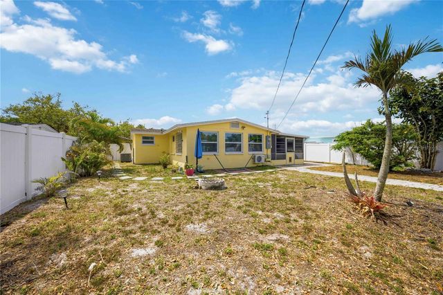 370 E FRAY STREET, Englewood, FL 34223
