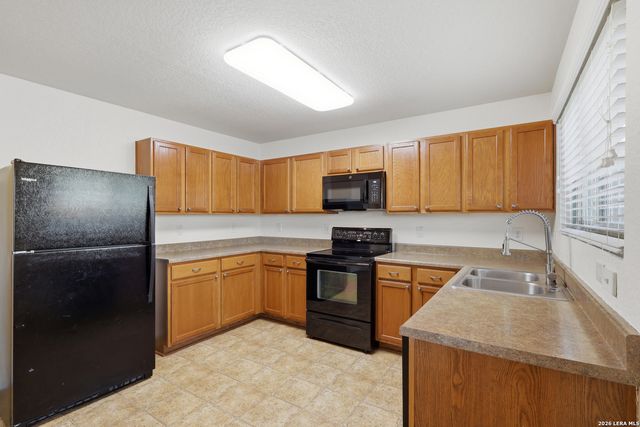 3600 Sharp Hill, Selma, TX 78154