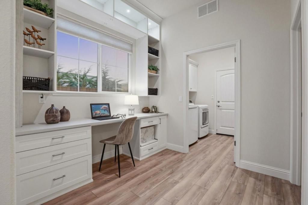 Image 31 of property listing at 3015 Pinos Way, Marina, CA 93933