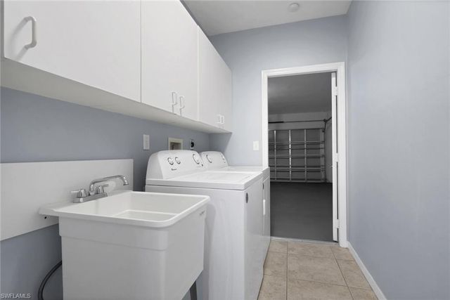 5013 SW 16th PL, Cape Coral, FL 33914