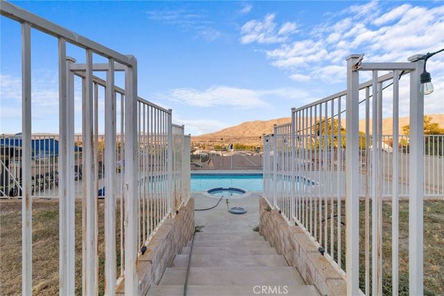 7935 Gaylop Ave, Hesperia, CA 92345