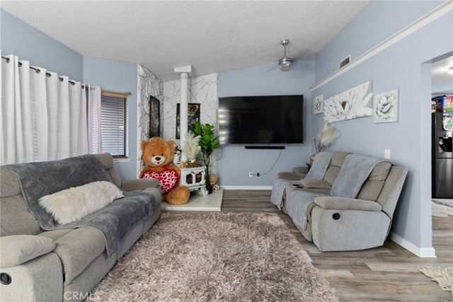 7935 Gaylop Ave, Hesperia, CA 92345