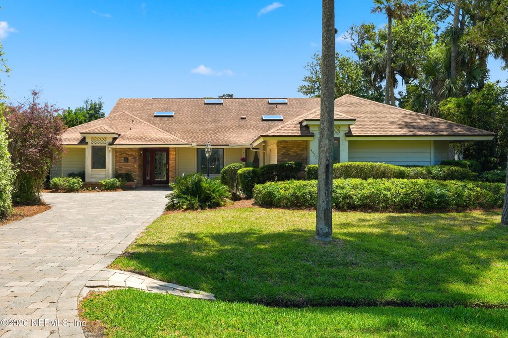 4322 BLUE HERON Drive, Ponte Vedra Beach, FL 32082