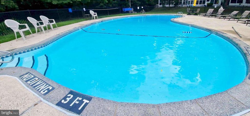 Image 33 of property listing at 5-C SUNNYBROOK RD #C, Stratford, NJ 08084