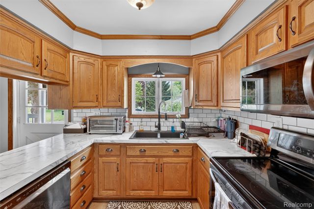 6235 Flushing Road, Mt. Morris Township, MI 48433