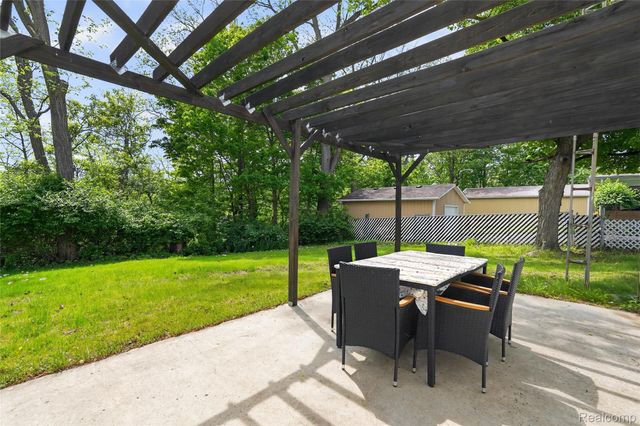 6235 Flushing Road, Mt. Morris Township, MI 48433
