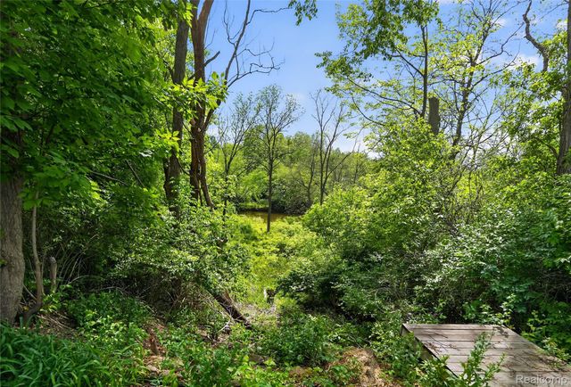 6235 Flushing Road, Mt. Morris Township, MI 48433