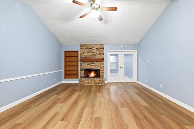 6009 Leafwood Circle, League City, TX 77573