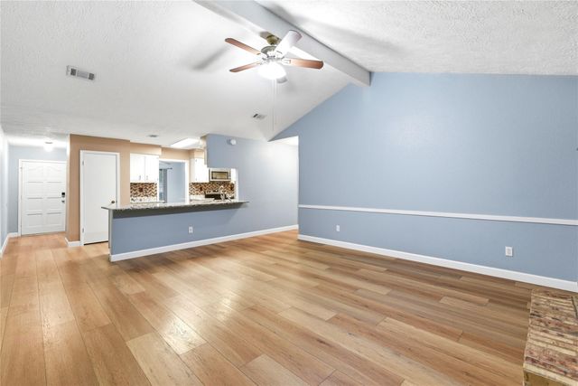6009 Leafwood Circle, League City, TX 77573