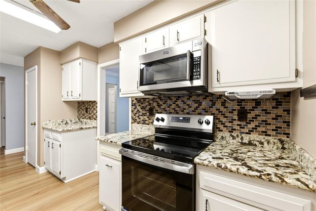 6009 Leafwood Circle, League City, TX 77573