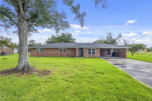 416 Morningstar Drive, Lake Charles, LA 70615