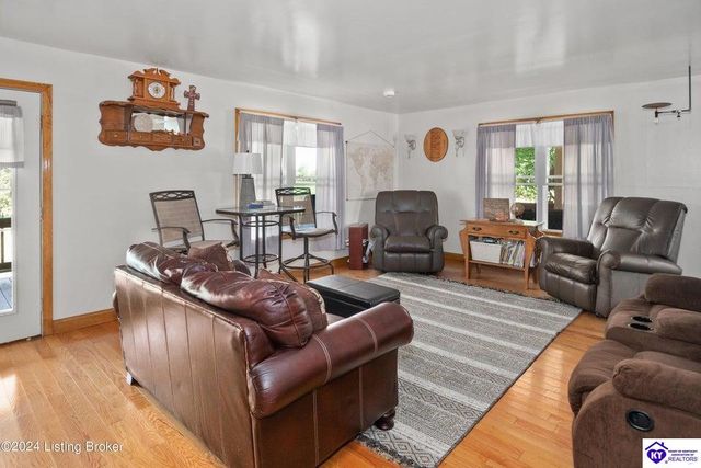 3297 E Gap Hill Road, Cub Run, KY 42729