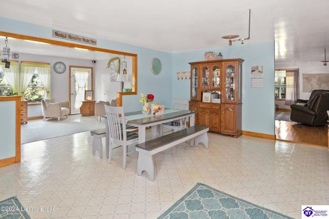 3297 E Gap Hill Road, Cub Run, KY 42729