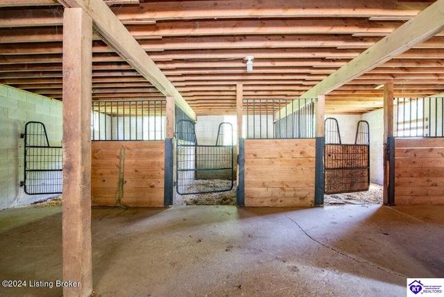 3297 E Gap Hill Road, Cub Run, KY 42729