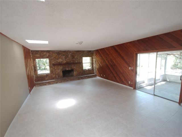 190 N BOBWHITE POINT, Inverness, FL 34453