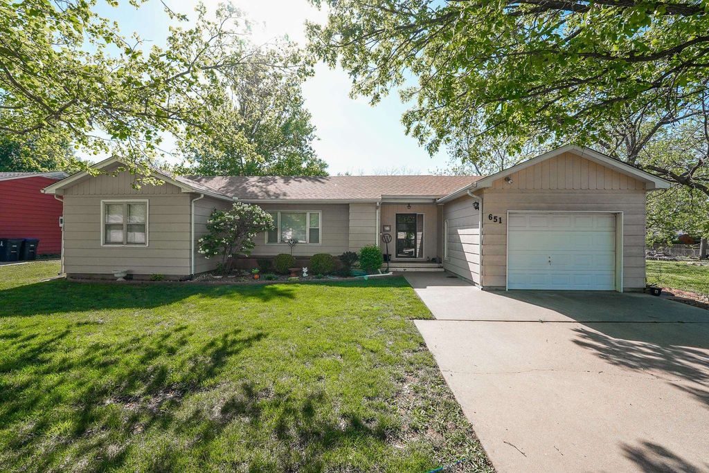 651 N Marmaton Rd, El Dorado, KS 67042