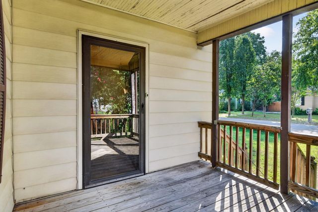 587 Wando Drive, Chattanooga, TN 37412