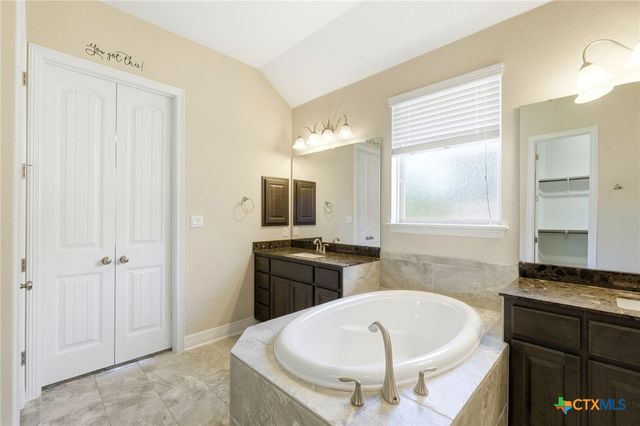 1216 Winding Way Drive, Georgetown, TX 78628