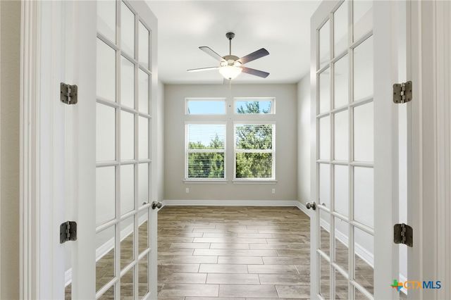 1216 Winding Way Drive, Georgetown, TX 78628
