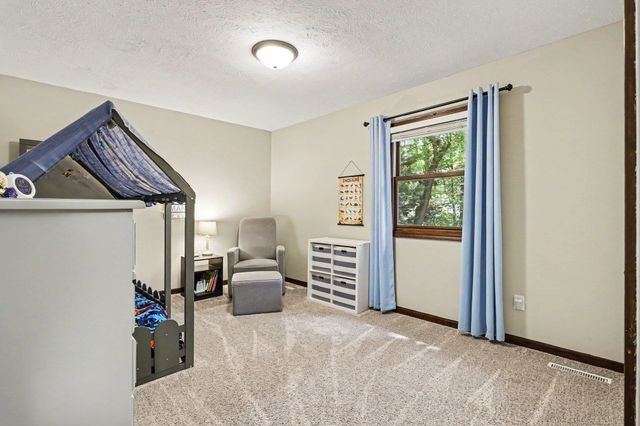 50625 Mohawk Drive, Granger, IN 46530