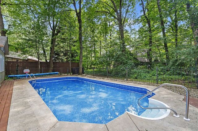 50625 Mohawk Drive, Granger, IN 46530