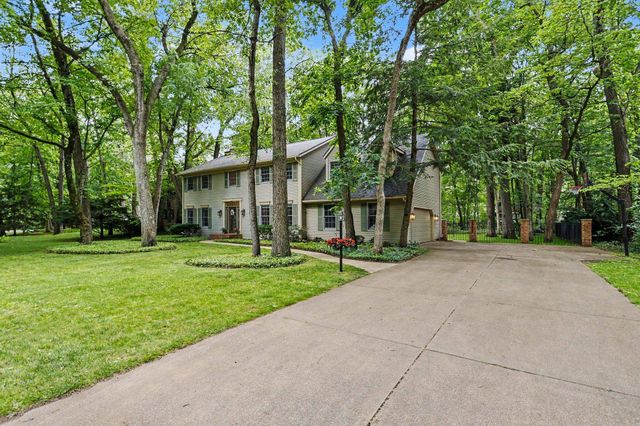 50625 Mohawk Drive, Granger, IN 46530