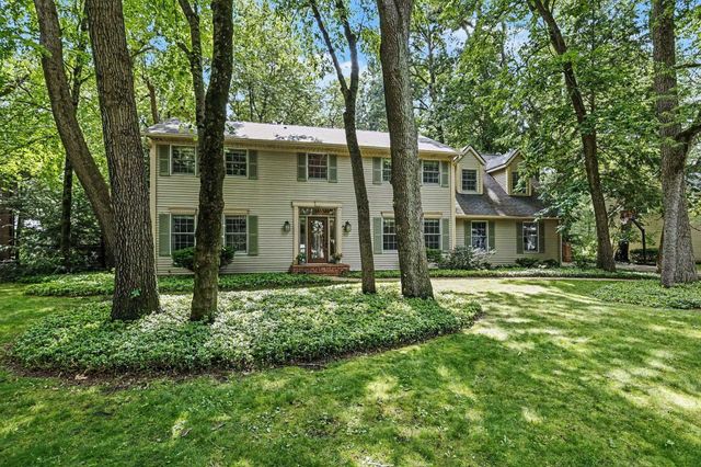 50625 Mohawk Drive, Granger, IN 46530