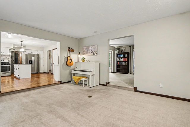 50625 Mohawk Drive, Granger, IN 46530