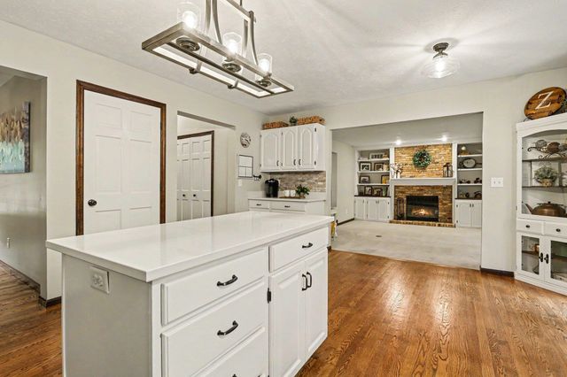 50625 Mohawk Drive, Granger, IN 46530