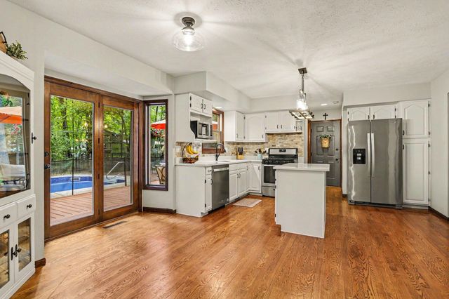 50625 Mohawk Drive, Granger, IN 46530