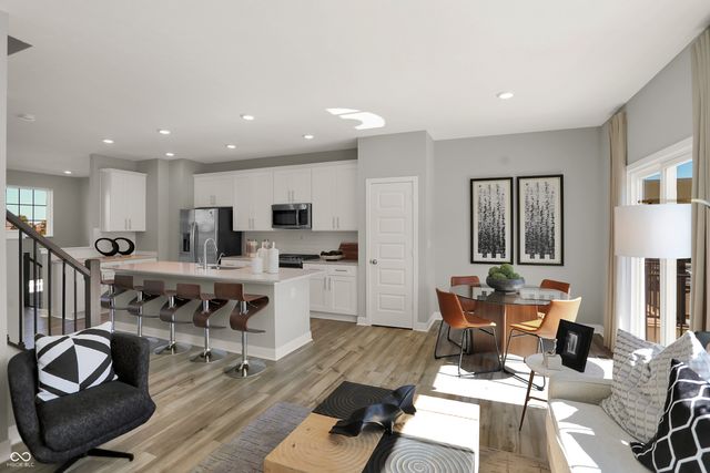 6630 Halsey Street, Zionsville, IN 46077