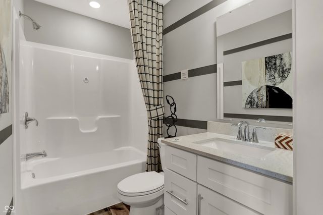 6630 Halsey Street, Zionsville, IN 46077