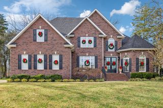 2306 Garrison Cv, Murfreesboro, TN 37130